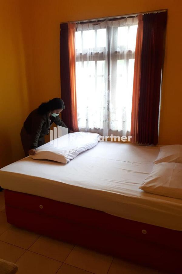 Bromo Indah Lestari Homestay Mitra Reddoorz Pasuruan Εξωτερικό φωτογραφία