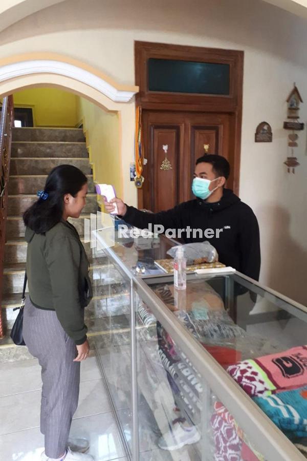 Bromo Indah Lestari Homestay Mitra Reddoorz Pasuruan Εξωτερικό φωτογραφία